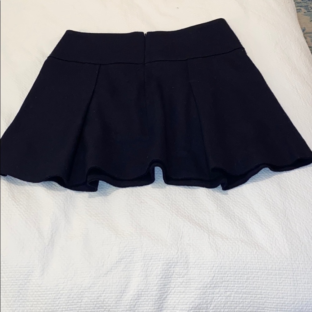 NWOT Vince pleated navy miniskirt - Picture 5 of 5